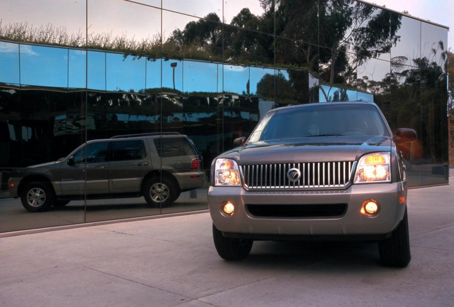  Mercury Mountaineer 2002 года  (фото 34 из 73)